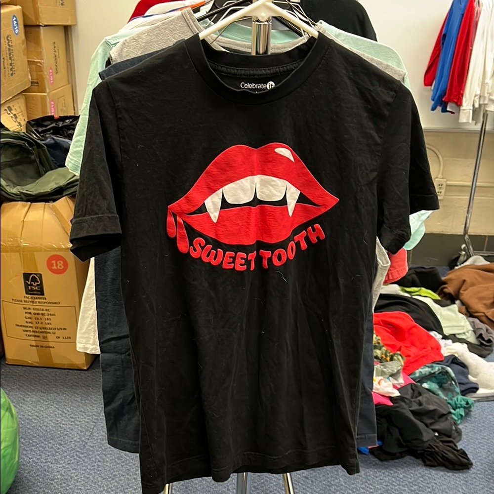 Graphic T: Sweet Tooth